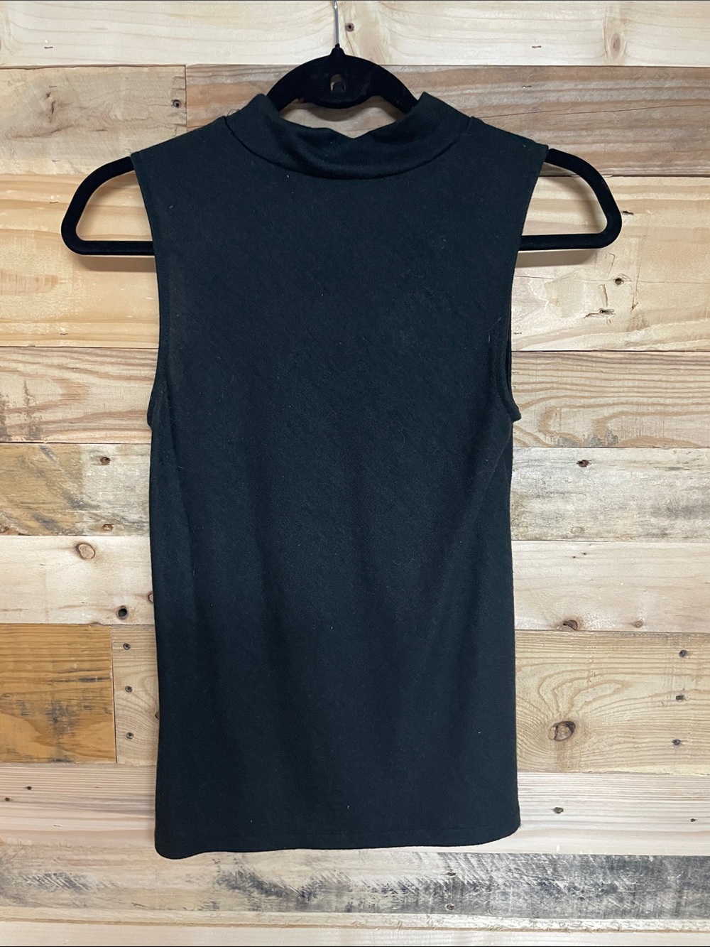 Banana Republic size XS Black Soft and Stretchy Sleeveless Turtleneck Shirt - Picture 7 of 7